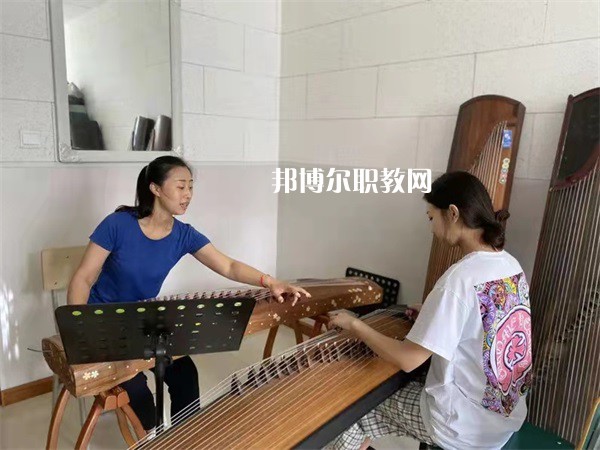 唐山藝術(shù)學(xué)校2022年報(bào)名條件、招生要求、招生對(duì)象