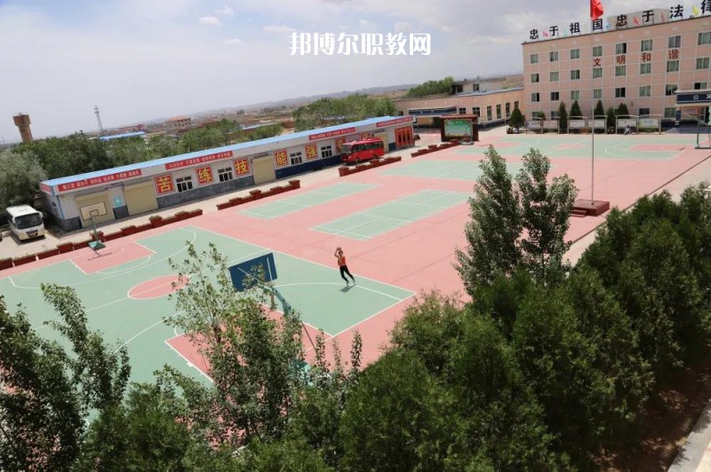 甘肅秦隴技工學(xué)校2022年學(xué)費(fèi)、收費(fèi)多少