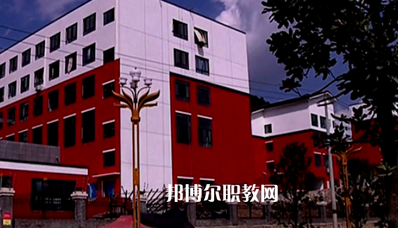 貴州鳳岡縣中等職業(yè)學(xué)校2022年報名條件、招生要求、招生對象