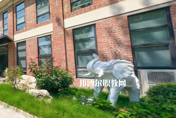 西安萬象職業(yè)中學(xué)2022年報名條件、招生要求、招生對象