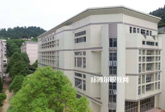 貴陽精工科技學(xué)校2022年學(xué)費(fèi)、收費(fèi)多少