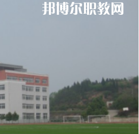 平?jīng)龊嗤殬I(yè)技術(shù)學校2022年招生錄取分數(shù)線