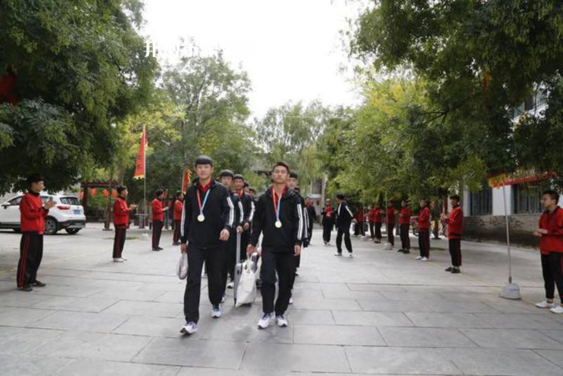 平?jīng)鲠轻嘉奈鋵W(xué)校2022年報名條件、招生要求、招生對象