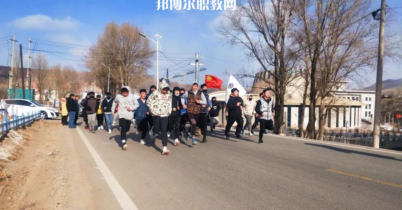 肅南縣職教中心2022年學(xué)費(fèi)、收費(fèi)多少