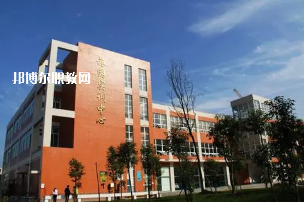 四川德陽黃許職業(yè)中專學(xué)校2022年報名條件、招生對象、招生要求