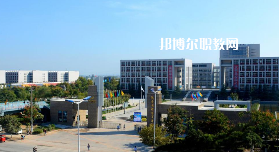 陜西國際商貿(mào)學(xué)院附屬中職校2022年報名條件、招生要求、招生對象