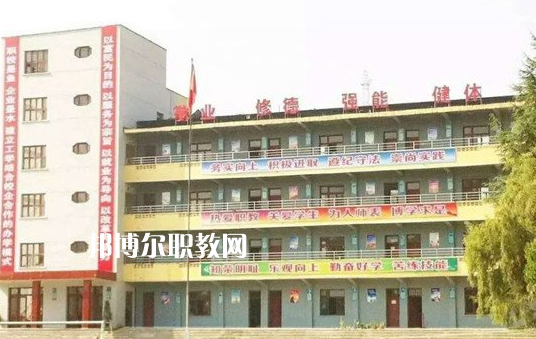 貴州金蓉?zé)o線電技工學(xué)校2022年報(bào)名條件、招生要求、招生對象