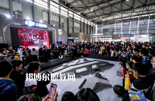 青龍職教中心2022年學(xué)費、收費多少