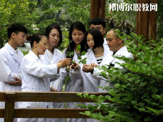 連云港中醫(yī)藥高等職業(yè)技術(shù)學(xué)校2022年報(bào)名條件、招生要求、招生對(duì)象