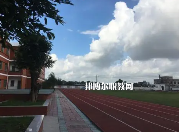 德陽中德工業(yè)技術(shù)學校怎么樣，好不好