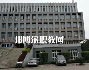 重慶農(nóng)業(yè)學(xué)校2022年報(bào)名條件、招生要求、招生對(duì)象