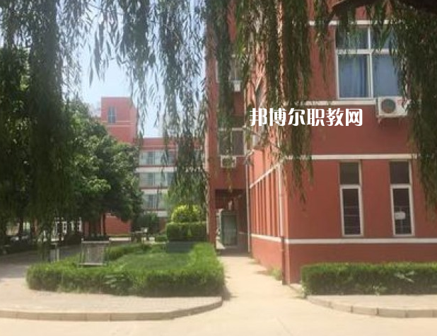 衡水兆華科技中等專業(yè)學校怎么樣、好不好
