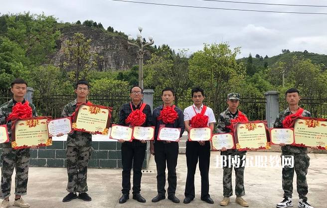 黔東南州應(yīng)用技術(shù)學(xué)校2022年報名條件、招生要求、招生對象