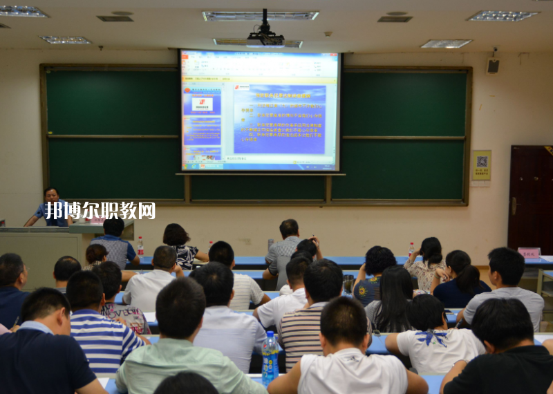重慶東亞技工學(xué)校2022年報(bào)名條件、招生要求、招生對(duì)象