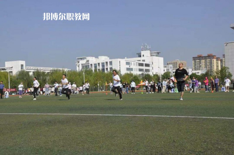 江蘇省淮陰商業(yè)學(xué)校2022年報名條件、招生要求、招生對象