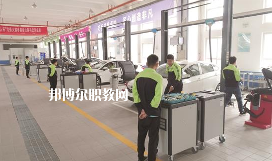 河北曲陽雕刻學(xué)校2022年學(xué)費(fèi)、收費(fèi)多少