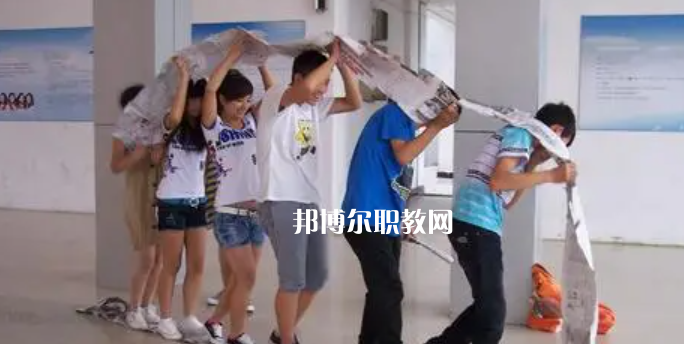 成都金海洋創(chuàng)意產(chǎn)業(yè)職業(yè)技術(shù)學(xué)校2022年學(xué)費(fèi)、收費(fèi)多少