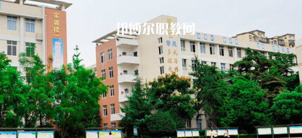 華坪縣職業(yè)高級(jí)中學(xué)2022年招生對(duì)象、招生條件、報(bào)名條件