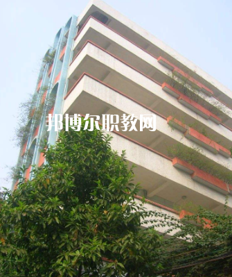 肇慶衛(wèi)生學(xué)校2022年報名條件、招生要求、招生對象