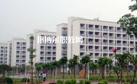 西雙版納經(jīng)濟管理職業(yè)學(xué)校2022年招生錄取分數(shù)線