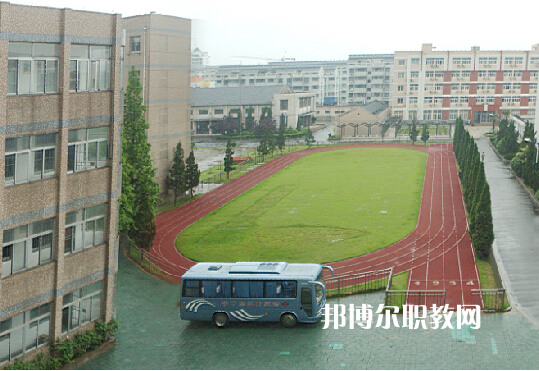 揚(yáng)州市弘揚(yáng)中等專業(yè)學(xué)校2022年報(bào)名條件、招生要求、招生對(duì)象