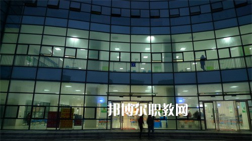 鎮(zhèn)江技師學院2022年學費、收費多少