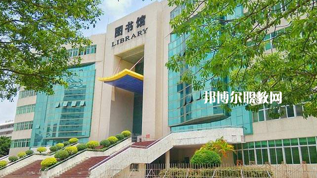 廣東石油化工職業(yè)技術學校2022年報名條件、招生要求、招生對象