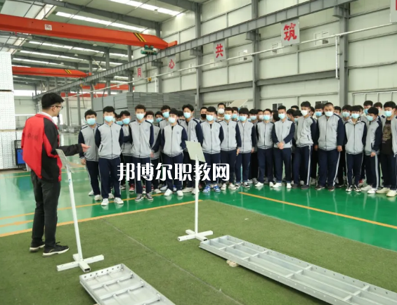 邯鄲建筑工程中專學(xué)校2022年報(bào)名條件、招生要求、招生對(duì)象