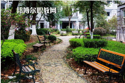 南京財(cái)經(jīng)高等職業(yè)技術(shù)學(xué)校2022年報(bào)名條件、招生要求、招生對(duì)象