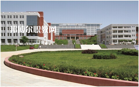 滄州工貿(mào)學(xué)校2022年學(xué)費、收費多少