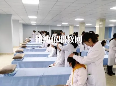 貴州中醫(yī)藥職業(yè)學(xué)校2022年報(bào)名條件、招生要求、招生對(duì)象