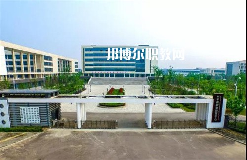 安徽亳州新能源學(xué)校2022年報(bào)名條件、招生要求、招生對(duì)象