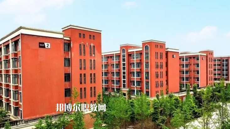 樂山醫(yī)藥科技學(xué)校2022年報名條件、招生要求、招生對象