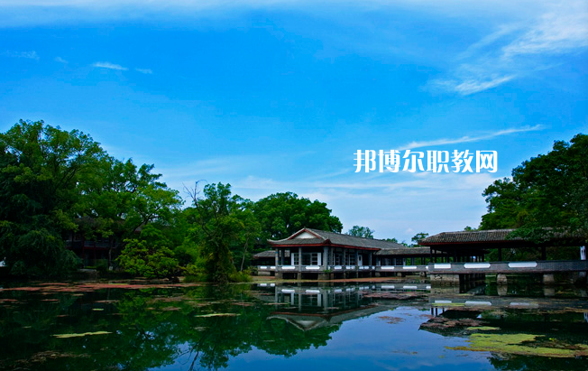 廣西桂林農(nóng)業(yè)學(xué)校2022年報(bào)名條件、招生要求、招生對(duì)象