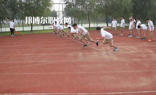 祿豐縣職業(yè)高級中學(xué)2022年報名條件、招生要求、招生對象