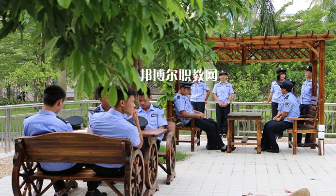 化州鑒江司法職業(yè)學(xué)校2022年學(xué)費(fèi)、收費(fèi)多少
