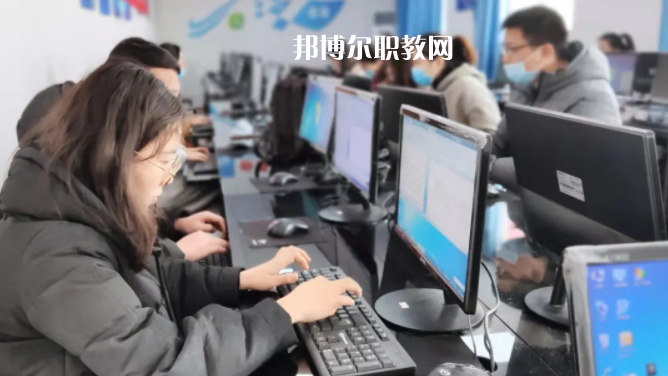 合肥中科信息工程技工學(xué)校2022年報(bào)名條件、招生要求、招生對(duì)象