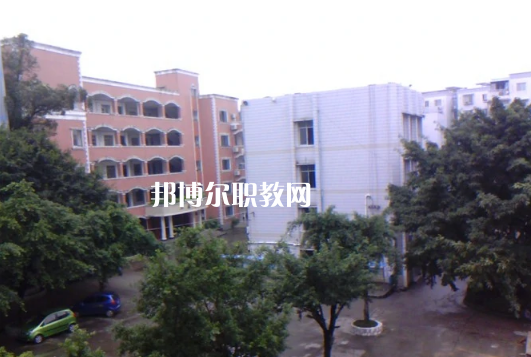 四川省隆昌縣城關(guān)職業(yè)中學(xué)2022年報名條件、招生要求、招生對象