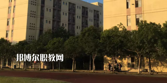 嵩明職業(yè)高級(jí)中學(xué)2022年報(bào)名條件、招生要求、招生對(duì)象