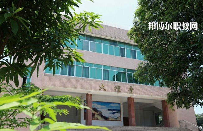 巧家縣職業(yè)高級(jí)中學(xué)2022年學(xué)費(fèi)、收費(fèi)多少