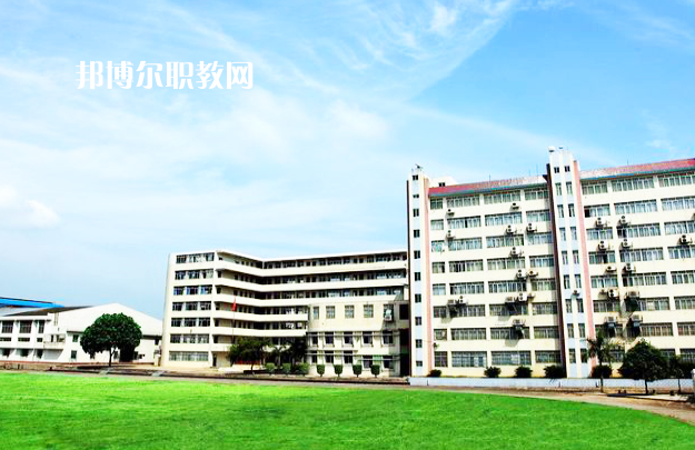 廣西交通運(yùn)輸學(xué)校2022年報(bào)名條件、招生要求、招生對象