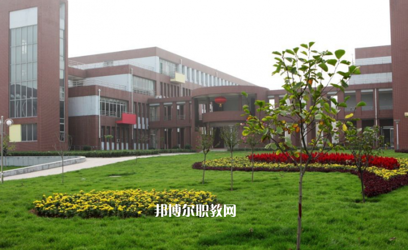河北石家莊幼兒師范學(xué)校2022年學(xué)費(fèi)、收費(fèi)多少