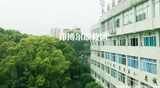 德宏州中等職業(yè)學(xué)校2022年學(xué)費(fèi)、收費(fèi)多少