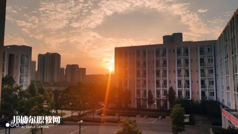 眉山信息工程中等職業(yè)技術(shù)學(xué)校2022年報(bào)名條件、招生要求、招生對象