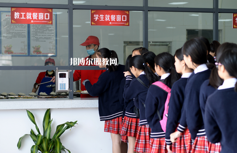 珠海工貿(mào)技工學(xué)校2022年報(bào)名條件、招生要求、招生對(duì)象 