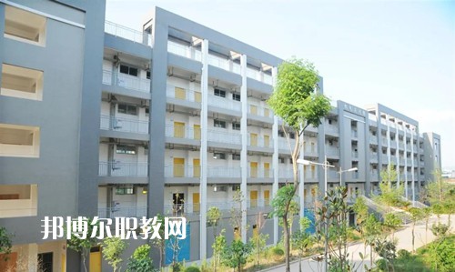 大竹縣職業(yè)中學2022年報名條件、招生要求、招生對象