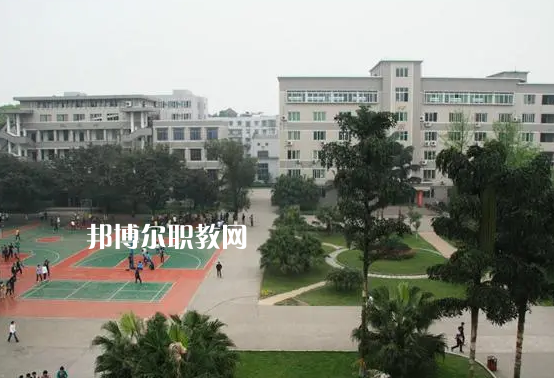 云南林業(yè)高級技工學(xué)校2022年學(xué)費(fèi)、收費(fèi)多少