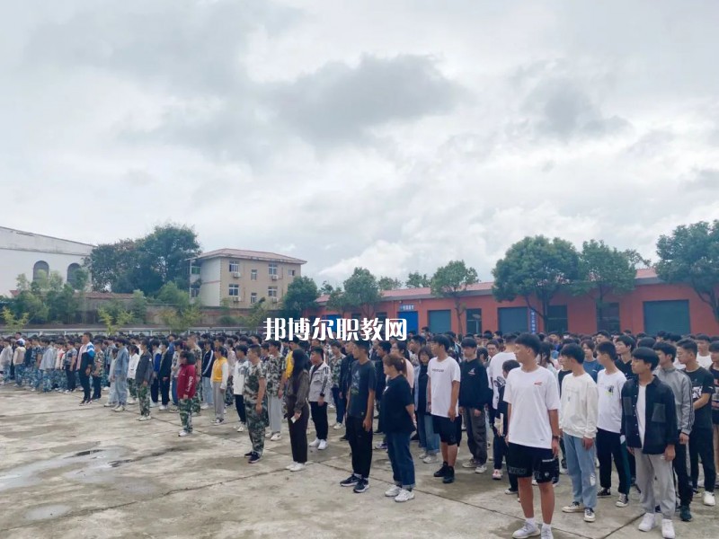 銅陵智通職業(yè)技術(shù)學(xué)校2022年報(bào)名條件、招生要求、招生對(duì)象