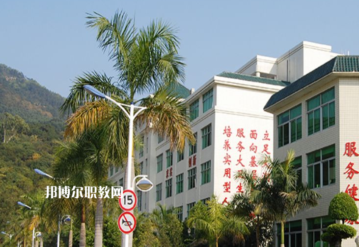 廣東潮州衛(wèi)生學(xué)校怎么樣、好不好