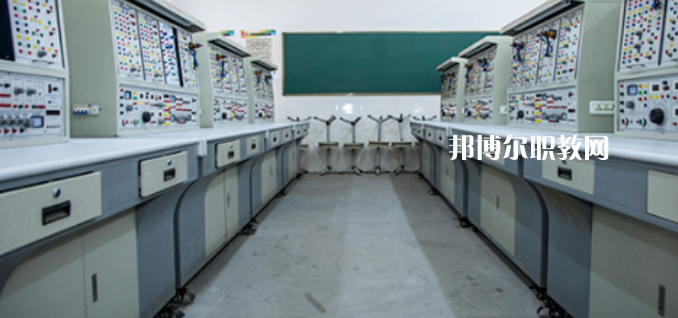 四川省青神中等職業(yè)學(xué)校2022年學(xué)費(fèi)、收費(fèi)多少